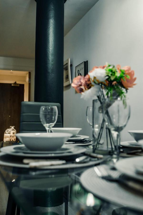Bv Cosy Basement Apartment At Conditioning House Bradford  Bagian luar foto