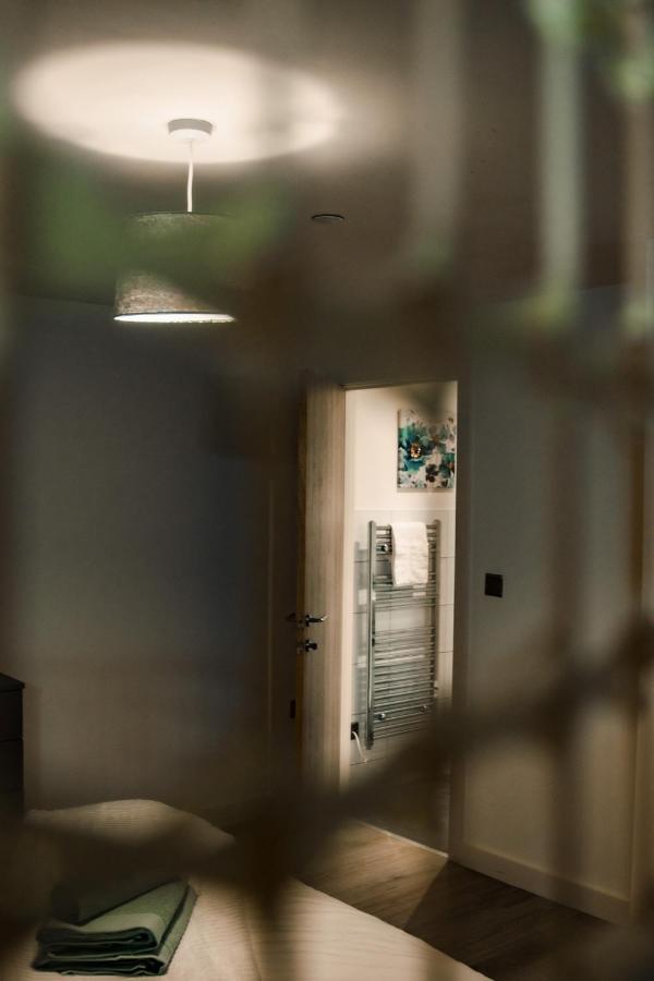 Bv Cosy Basement Apartment At Conditioning House Bradford  Bagian luar foto
